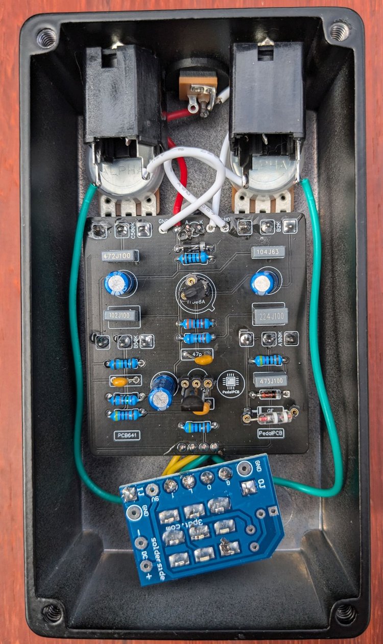 Starling Fuzz Tremolo guts
